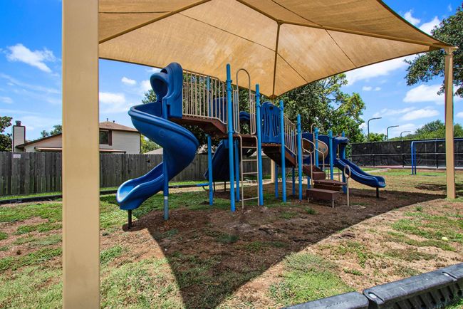 3702 Walden Dr, House other with 3 bedrooms, 2 bathrooms and 2 parking in Pearland TX | Image 27