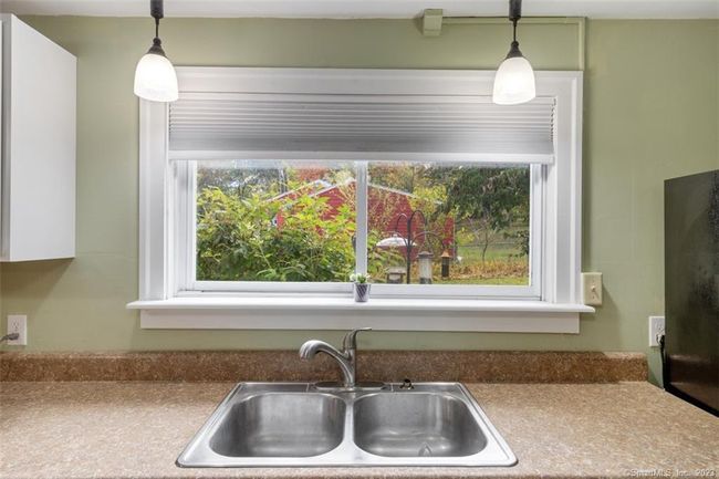 15 S Bartlett Rd, House other with 3 bedrooms, 1 bathrooms and 4 parking in Quaker Hill CT | Image 16