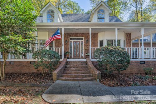 1085 Pinecrest Dr, Rock Hill, SC, 29732-9066 | Card Image