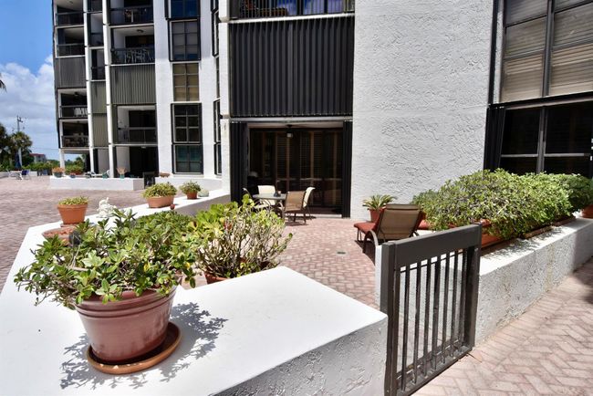 APT-109 - 1155 Hillsboro Mile, Condo with 2 bedrooms, 3 bathrooms and null parking in Hillsboro Beach FL | Image 41