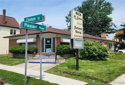 2116 Clinton St, Cheektowaga, NY, 14206-3351 | Card Image