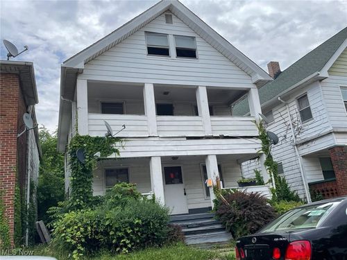 737 E 165th St, Cleveland, OH, 44110-2901 | Card Image