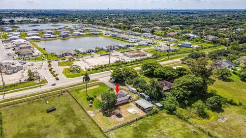 1921 Sw 112th Ave, Davie, FL, 33325-4808 | Card Image