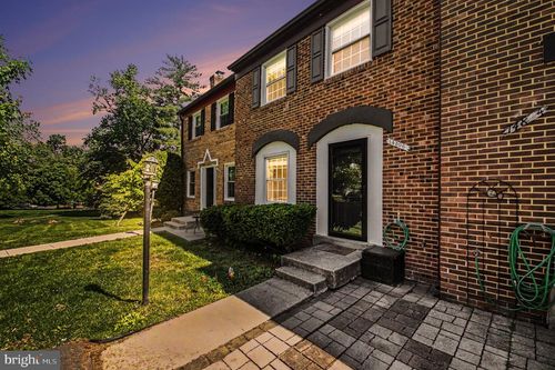 14806 Palmerston Sq, CENTREVILLE, VA, 20120-1807 | Card Image