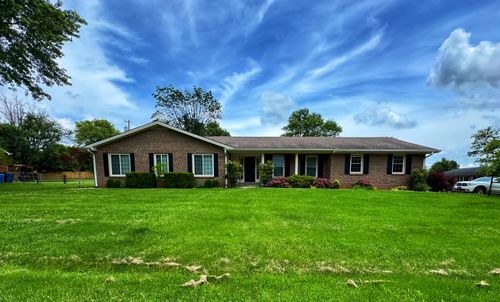 318 Clearbrook Dr, Danville, KY, 40422-1065 | Card Image