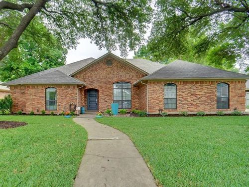 1428 Oxford Ln, Denton, TX, 76209-8203 | Card Image