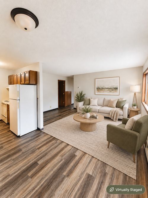 2-222 6th St Sw, Madelia, MN, 56062-1640 | Card Image