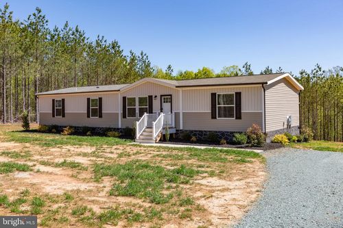 490 Winnsville Dr, BREMO BLUFF, VA, 23022-2189 | Card Image