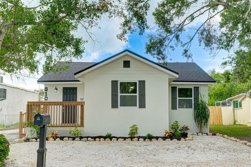 810 20th Ave W, Bradenton, FL, 34205-7617 | Card Image