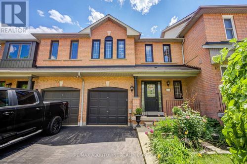 5128 Falconcrest Dr, Burlington, ON, L7L6K4 | Card Image
