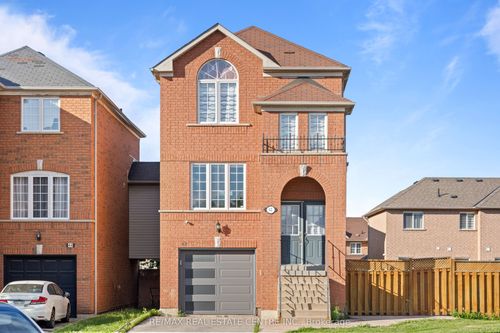 42 Domenico Cres, Brampton, ON, L6P1H5 | Card Image