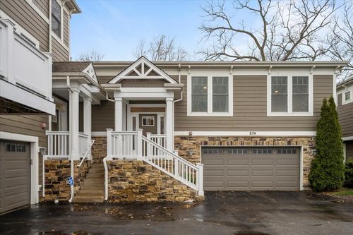 834 Chestnut St, Deerfield, IL, 60015-2908 | Card Image