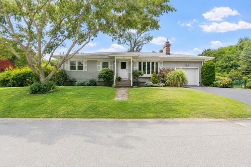 55 Evans St, Somerset, MA, 02726-4618 | Card Image