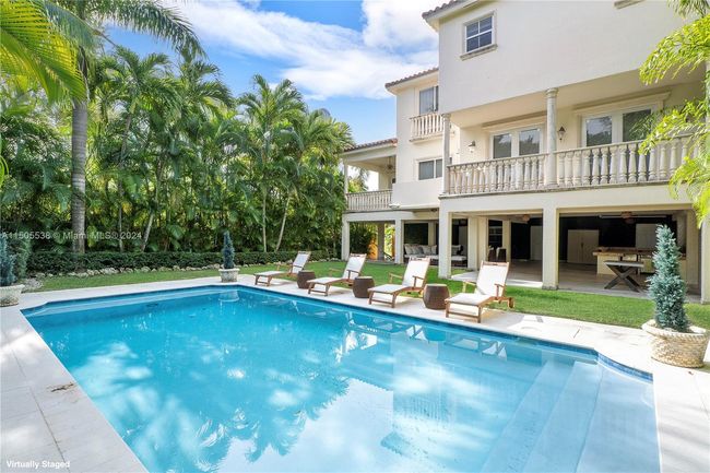 3545 E Fairview St, House other with 5 bedrooms, 6 bathrooms and null parking in Miami FL | Image 2