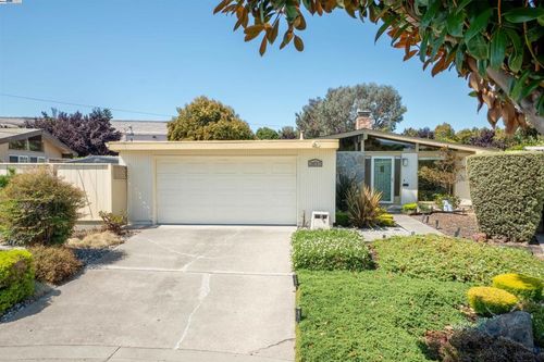 24757 Pear St, Hayward, CA, 94545-2416 | Card Image