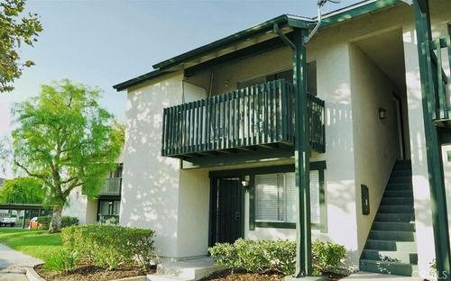 2-23232 Orange Ave, Lake Forest, CA, 92630-4922 | Card Image