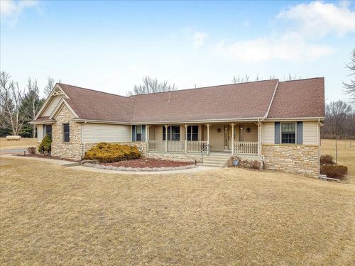 754 E Equestrian Point Drive, Oregon, IL, 61061 | Card Image