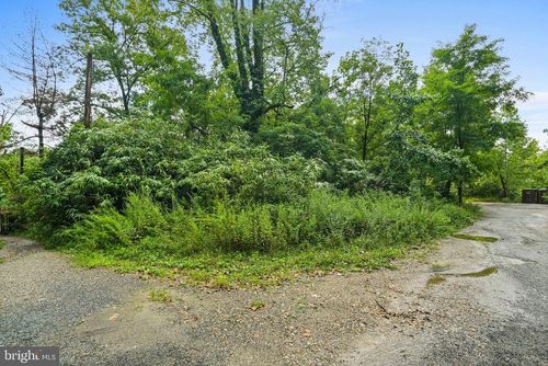 1208 Sue Ln, CAPITOL HEIGHTS, MD, 20743-4118 | Card Image