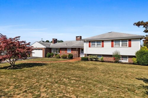63 Sears Rd, Milton, MA, 02186-5247 | Card Image