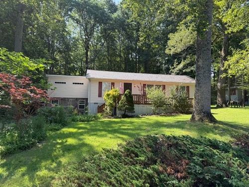 1909 S Lakeshore Dr, LOUISA, VA, 23093-5743 | Card Image