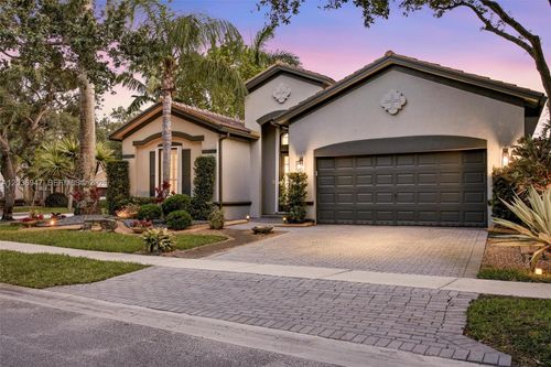 19308 Stonebrook St, Weston, FL, 33332-2428 | Card Image