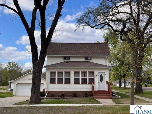 202 W 1st Street, Blue Earth, MN, 56013 | Card Image