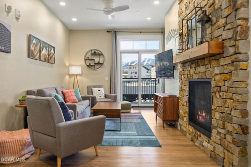 209-400 Baker Dr, Winter Park, CO, 80482-5347 | Card Image