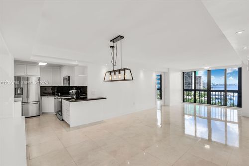 1007-2333 Brickell Ave, Miami, FL, 33129-2412 | Card Image