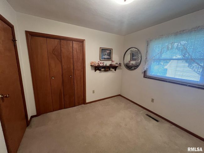 633 Mission Dr, House other with 3 bedrooms, 2 bathrooms and null parking in Kewanee IL | Image 19