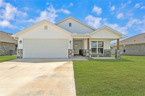 1721 Ferguson St, Pea Ridge, AR, 72751-4056 | Card Image