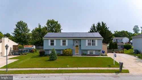 231 Roth Ave, TANEYTOWN, MD, 21787-2215 | Card Image