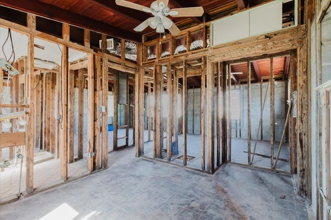 596 S Bayshore Dr, House other with 2 bedrooms, 1 bathrooms and null parking in MADEIRA BEACH FL | Image 14