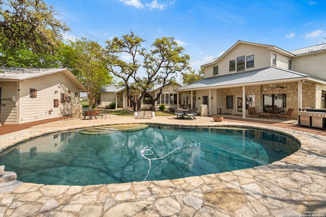 70 Cleo Ln, House other with 4 bedrooms, 4 bathrooms and null parking in Boerne TX | Image 40