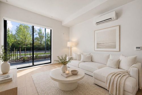 2405 N Grandview Highway, Vancouver, BC, V5N2B3 | Card Image