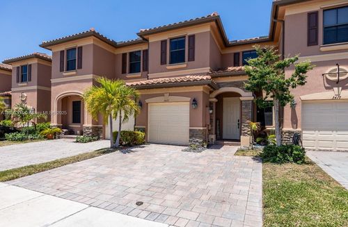 3427 W 89th Ter, HIALEAH, FL, 33018-2004 | Card Image
