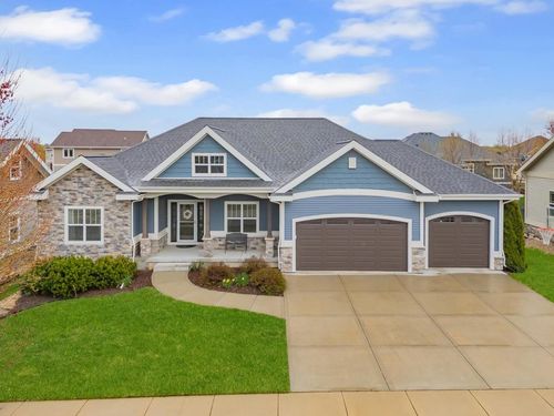824 Richard Way, WAUNAKEE, WI, 53597-9293 | Card Image