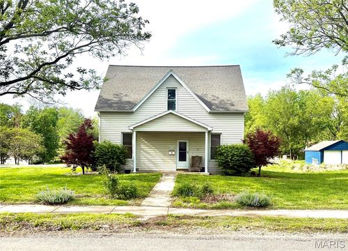 610 W Phillips St, Freeburg, IL, 62243-1029 | Card Image