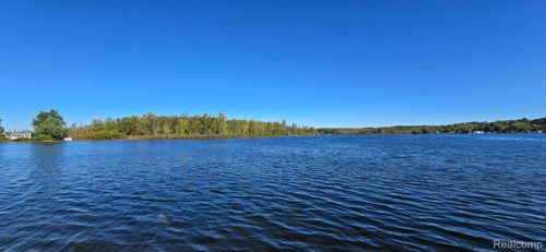 595 Pleasant Dr, Gregory, MI, 48137-9580 | Card Image