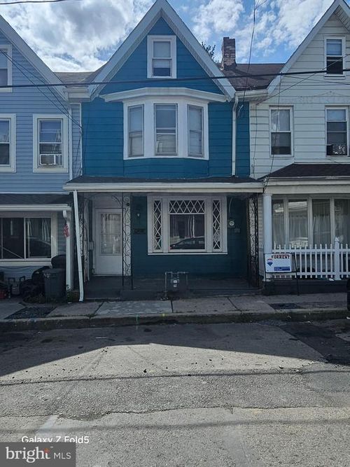 613 W Race St, POTTSVILLE, PA, 17901-2453 | Card Image