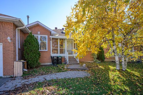 197 Livingstone St W, Barrie, ON, L4N6Z9 | Card Image