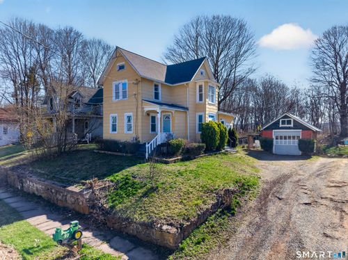 97 Woodland St, Meriden, CT, 06451-2027 | Card Image