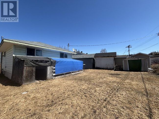 68 Neebig Ave, Home with 3 bedrooms, 2 bathrooms and null parking in Manitouwadge ON | Image 38