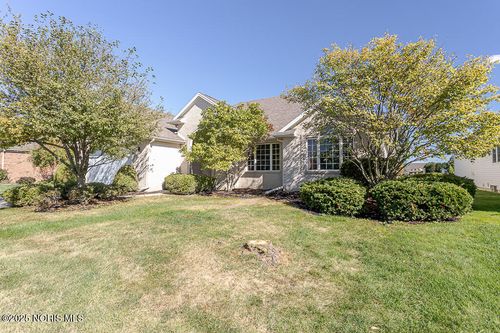 5954 Secluded Court, Sylvania, OH, 43560 | Card Image
