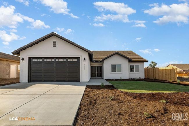 711 Sammy Way, Home with 4 bedrooms, 1 bathrooms and null parking in Shafter CA | Image 11