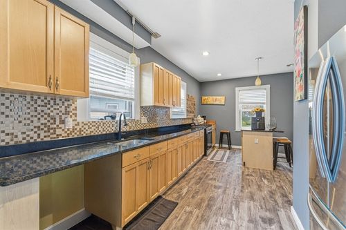 2-31-29 Essex Ave, Swampscott, MA, 01907-1761 | Card Image