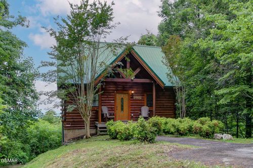 1925 Battle Top Rd, Sevierville, TN, 37876 | Card Image