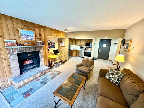 1-a-3-135 East Mountain Road, Killington, VT, 05751 | Card Image