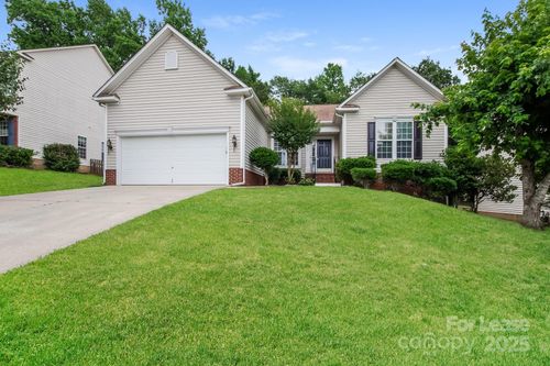 12139 Autumn Winds Ln, Pineville, NC, 28134-9238 | Card Image