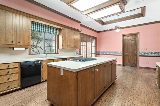 27 Bellchase Gardens Dr, House other with 2 bedrooms, 3 bathrooms and null parking in Beaumont TX | Image 11