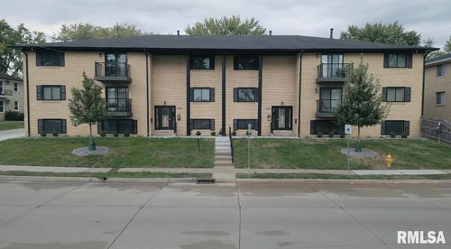 apt-9-1650 W 42nd St, Davenport, IA, 52806-4513 | Card Image